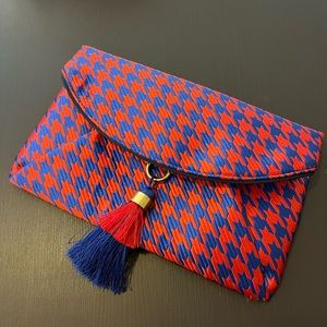 j crew houndstooth clutch